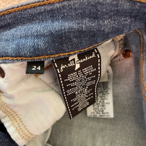 Seven for all Mankind - Picture 4 of 4
